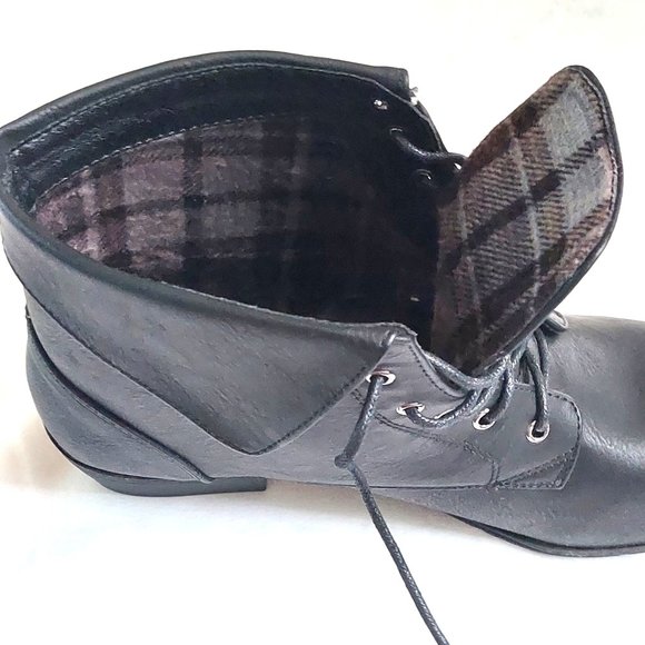 TOP Moda EC89 Womens Foldover Lace Up Low Chunky Heel Ankle Booties - Picture 9 of 10